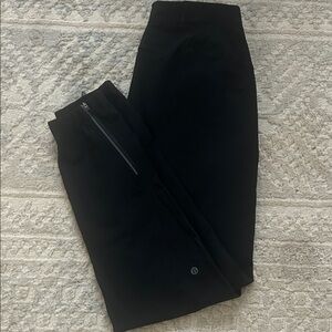 Lululemon joggers size M
